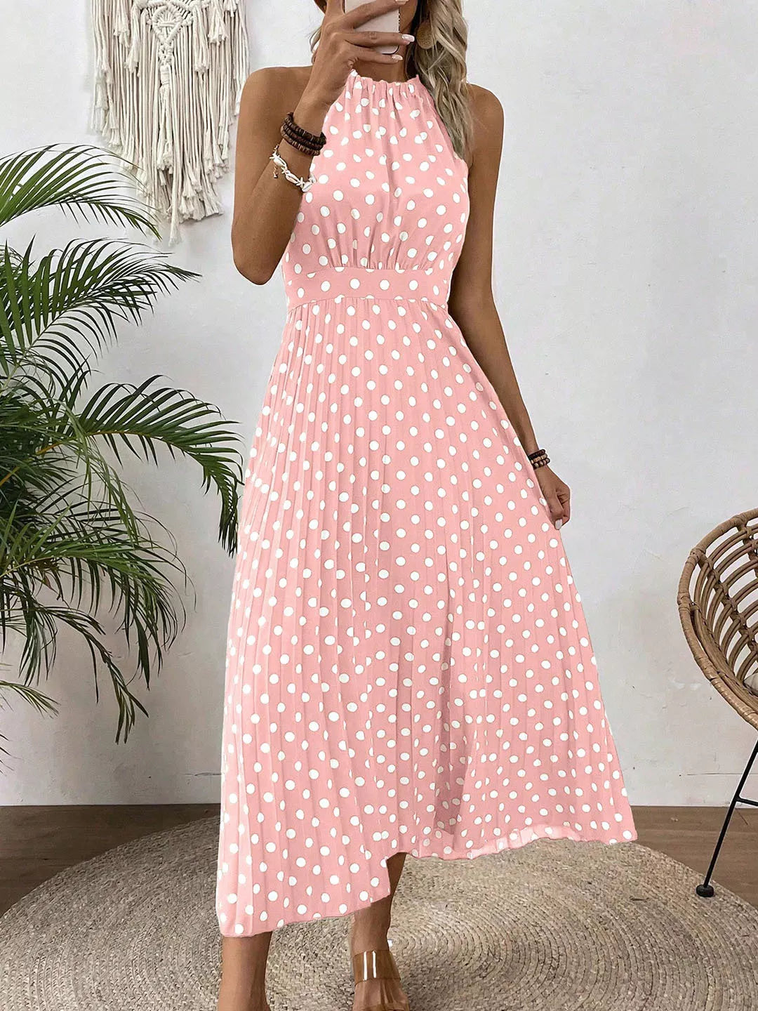 👗 60% RABATT! ⏳ Halterklänning med prickar för dam – Flödande & ledig passform – Perfekt för sommar, strand eller lata dagar – romantisk stil med retrokänsla 🌸
