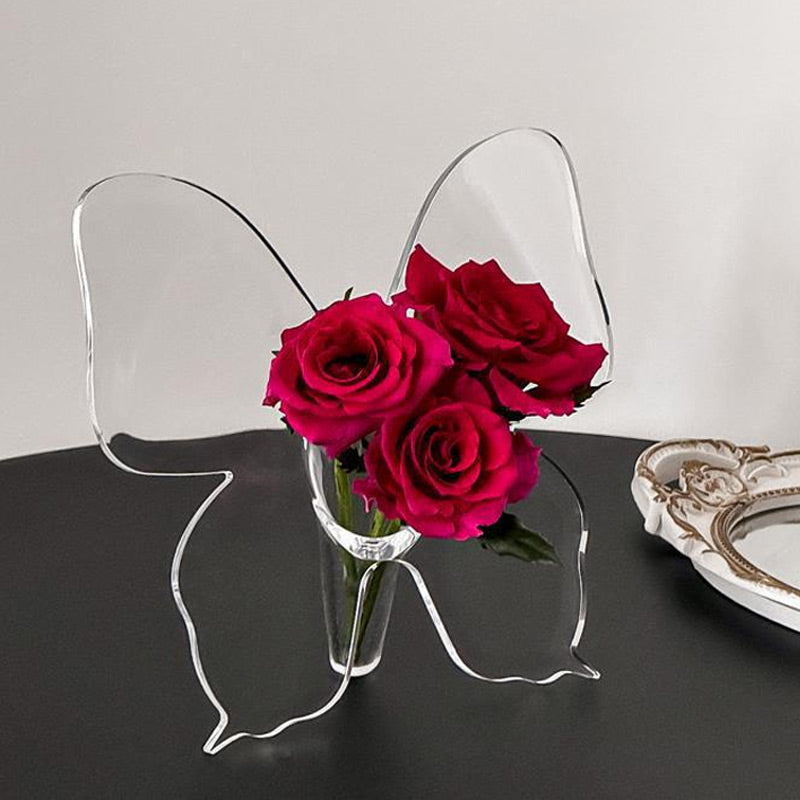 🔥🎁Nyhet 50 % RABATT🔥 🦋 Genomskinlig fjärilsvas – kristallklar plast, stabil bas. Perfekt för blommor, bordsdekorationer och presenter! ✨💐