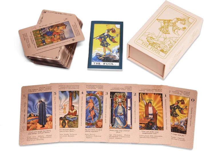 🔮 50% RABATT NU! ✨ Lyxig Gyllene Tarotkortlek – Inklusive Guidebok, Svart Sammetspåse & Spådomskort 🎴📖