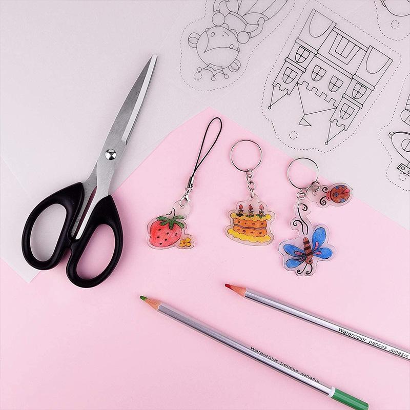 🔥Tidsbegränsad 50 % rabatt！✨DIY Shrinky Dinks nyckelringsset – kreativ barnaktivitet och perfekt som partygåva
