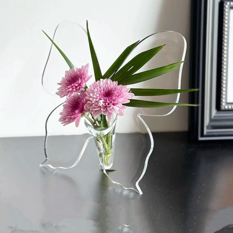 🔥🎁Nyhet 50 % RABATT🔥 🦋 Genomskinlig fjärilsvas – kristallklar plast, stabil bas. Perfekt för blommor, bordsdekorationer och presenter! ✨💐