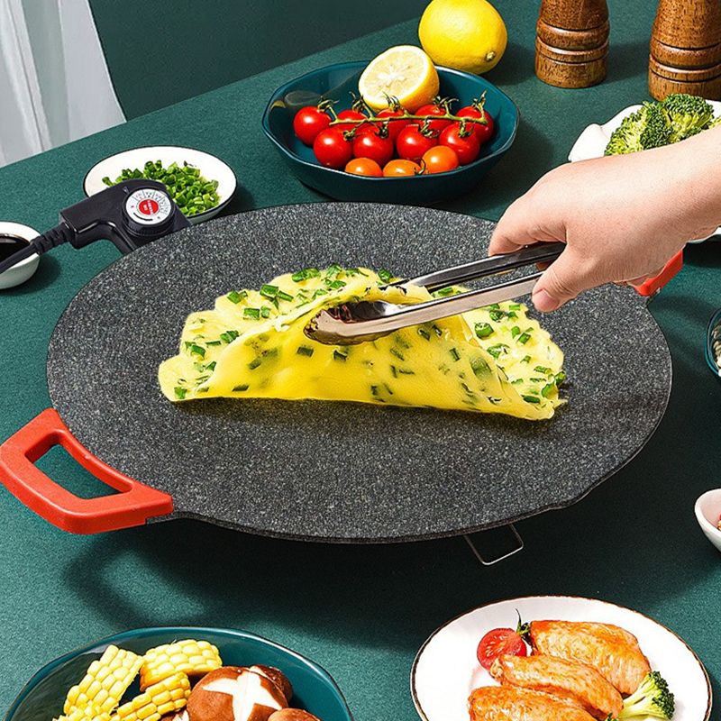 🔥 50% RABATT! Fri frakt! 🔥 🍳 Non-stick elektrisk bakplåt ✨ Lämplig för inomhus- och utomhusbruk ⚡ Nyckelfunktioner: ✅ Extra stor yta (40x25 cm) - kan grilla 4 portioner samtidigt ✅ Justerbar temperatur (80-230°C) ✅ Lätt att rengöra