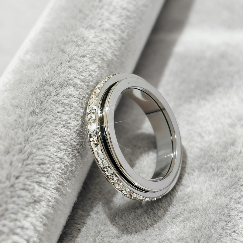 🔥Rotationsbar spinnerring i titanstål med zirkonia