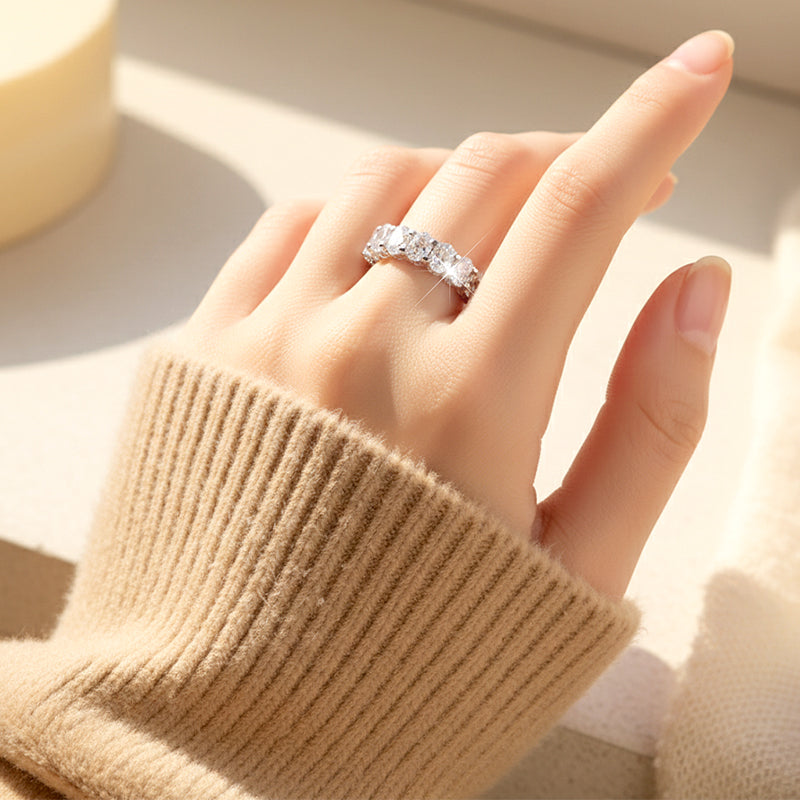 ⏳Begränsad tid 50 % Rabatt⏰Full Circle Glittrande Zirkonring💍