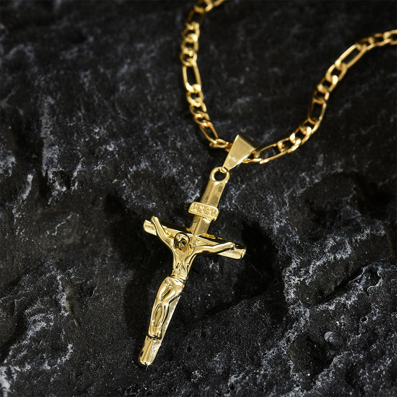 ✝️✨ Guldkrucifixhalsband – Detaljerat INRI-motiv, justerbar figarokedja och glittrande finish 💛