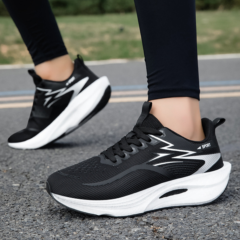 👟 60% RABATT! 🔥 Andningsbara Mesh Stötdämpande Löparskor – Lätta, Bekväma & Perfekta för Löpning & Träning 🏃 Fri Frakt