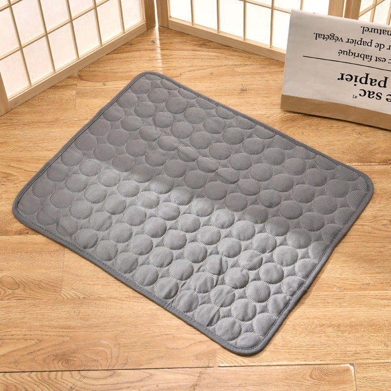 🐾 50% RABATT NU! ❄️ Premium Kylmatta för Husdjur – Självkylande, Andningsbar & Vattentät Design 🐶