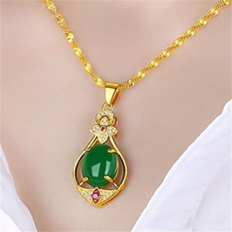 🔥50% RABATT NU!!🔥 Elegant halsband med droppformad fyrklöver