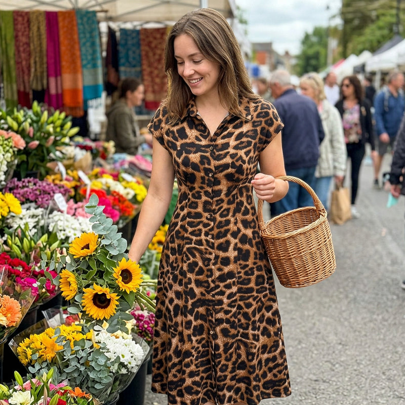 💋【⏰ Limiterat: –50 % 】Elegant klänning med uppvikt krage och leopardmönster för dam
